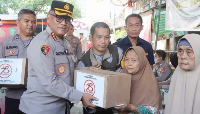 Polres Jakarta Utara Gelar Baksos Peduli Warga Rawa Bebek.