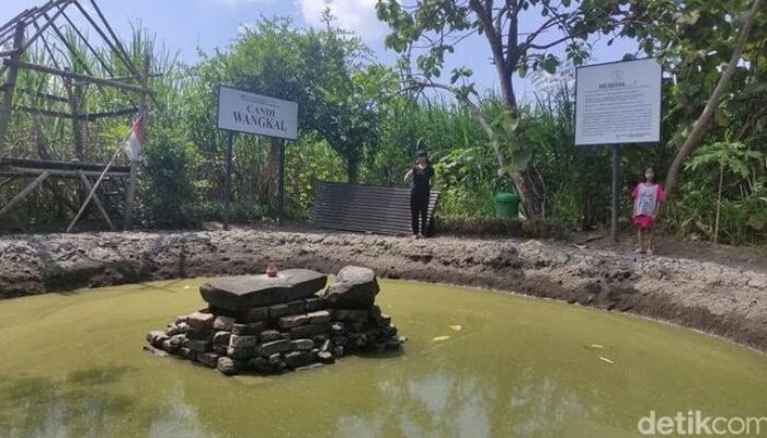 Pelaksanaan Untuk Penelusuran adanya Pesona dan Jejak Sejarah Candi Wangkal di Sidoarjo