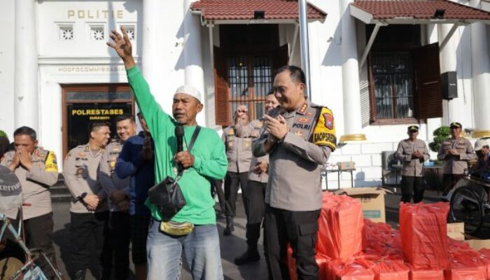 Sarapan Bareng Abang Becak, Kapolrestabes Surabaya Jalin Silaturahmi dan Perkuat Kamtibmas