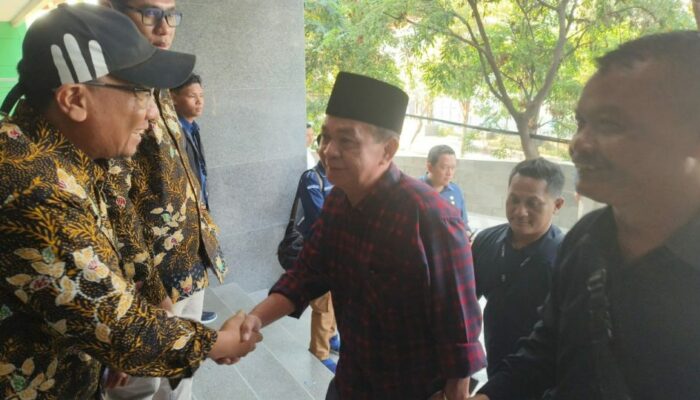 Pemeriksaan Kesehatan yang diawali 2 Pasangan Subandi-Mimik dan Iin-Edi di Graha Amerta Surabaya