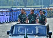 Kasal Dampingi Panglima TNI Meninjau Gladi Bersih Puncak HUT KE-79 TNI Di Monas