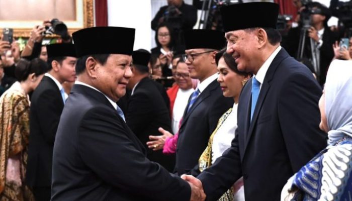 Presiden Prabowo Lantik Sejumlah Pejabat Setingkat Menteri di Istana Negara