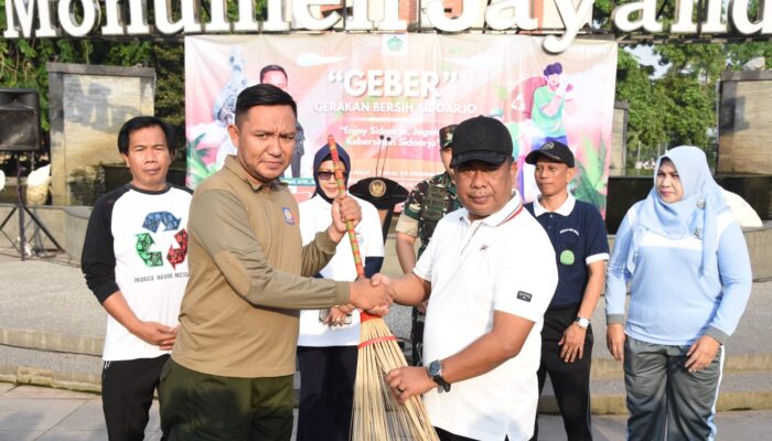 15 Ribu ASN Sidoarjo Serentak Kerja Bakti Bersama