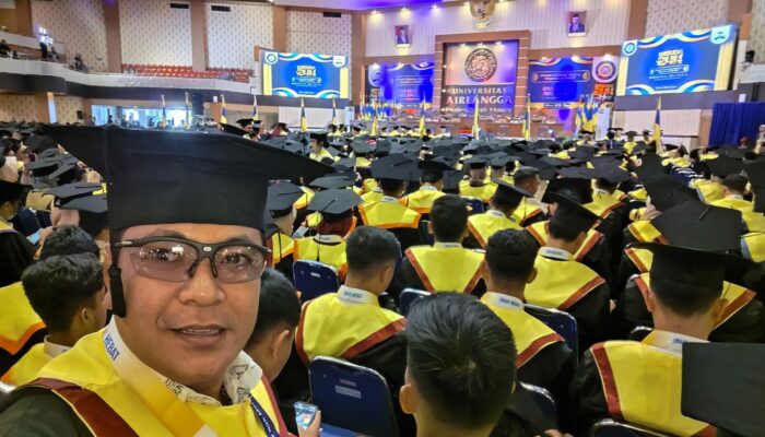 Pengacara Prof. Dr. Oscarius Wijaya, Bertambah Gelar Cumlaude Unair