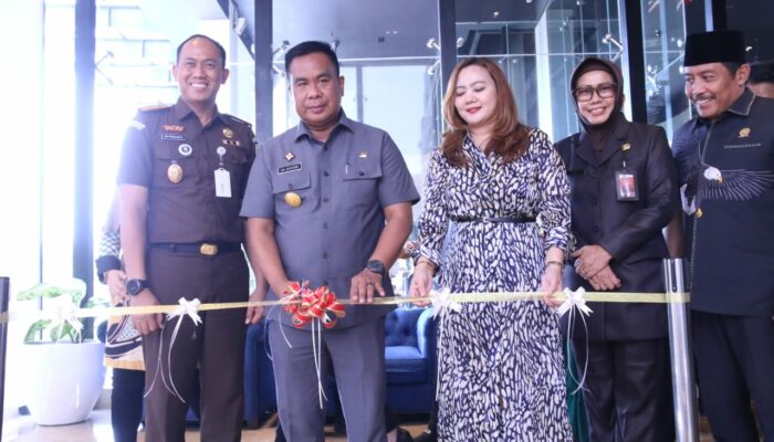 Pjs. Bupati Sidoarjo Ajak Dukung Penuh UKM Sidoarjo Melalui Galery Kriya Kreatif