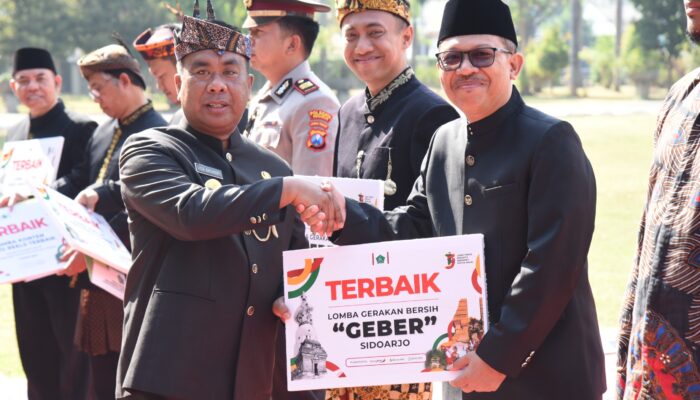 Pjs. Bupati Sidoarjo Memimpin Upacara Hari Jadi Ke-79 Provinsi Jawa Timur Tahun 2024