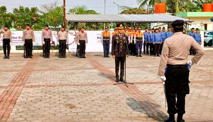 Peringati Hari Pahlawan ke-79, Polres Metro Bekasi Adakan Upacara Tabur Bunga dan Dzikir di Makam Pahlawan