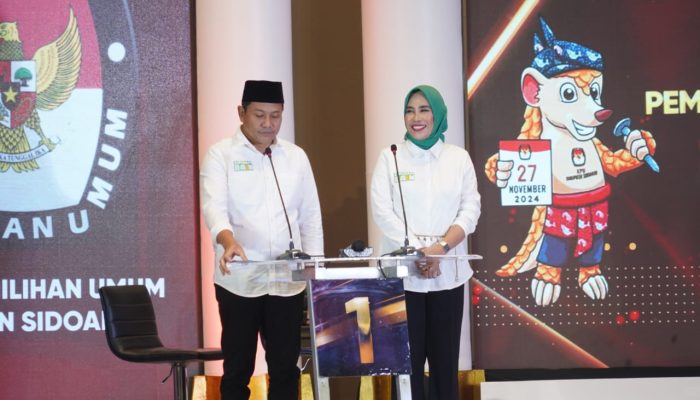 Pendukung Subandi – Mimik Teriakan Yel Yel Sidoarjo BA-IK Dalam Debat Kedua