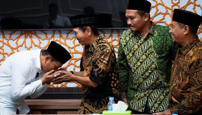 H. Subandi – Hj Mimik Bersilaturahmi dengan PD Muhammadiyah Sidoarjo