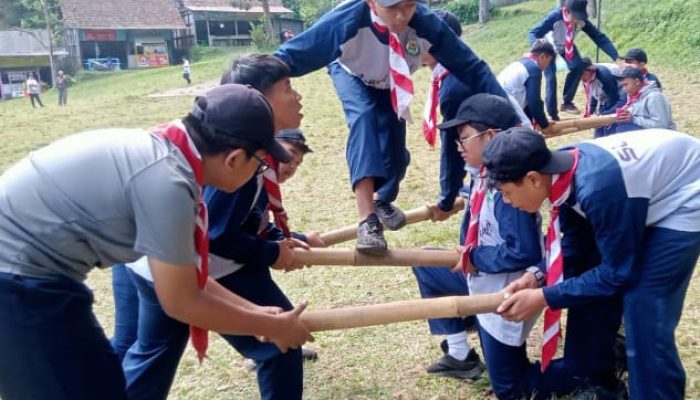 Namanya SMPIT Insan Kamil Bekali Kepemimpinan Siswanya Melalui LDKS