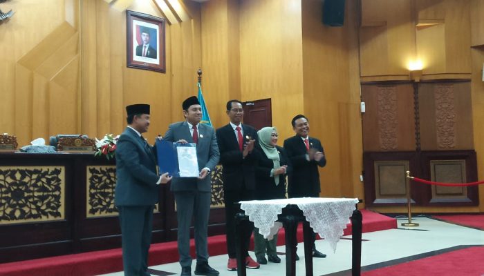 DPRD Surabaya Gelar Rapat Paripurna, Bahas Pengajuan Perda dan Pembentukan Pansus