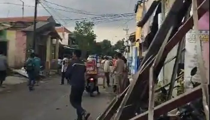 Puluhan Rumah di Waru dan Tulangan Sidoarjo Rusak Diterjang Angin Kencang