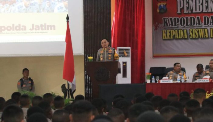 Wakapolda Jatim Beri Pembekalan Pengantar Tugas Siswa Diktuk Bintara Polri Gelombang II/2024 di SPN