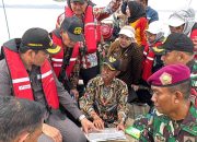 Plt. Bupati Sidoarjo H. Subandi Sidak HGB Laut di Desa Segoro Tambak, Kecamatan Sedati