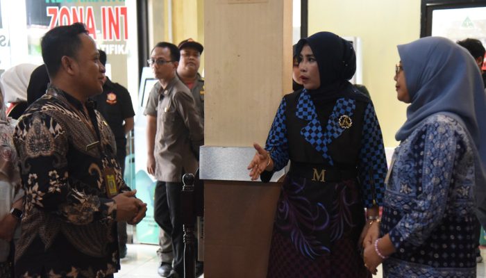 Wabup Sidoarjo Mimik Idayana Sidak ke Sejumlah Layanan Publik