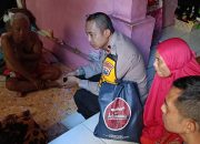 Polri Peduli: Kapolsek Asemrowo Kunjungi Warga yang Menderita Stroke dan Guru Ngaji yang Lumpuh