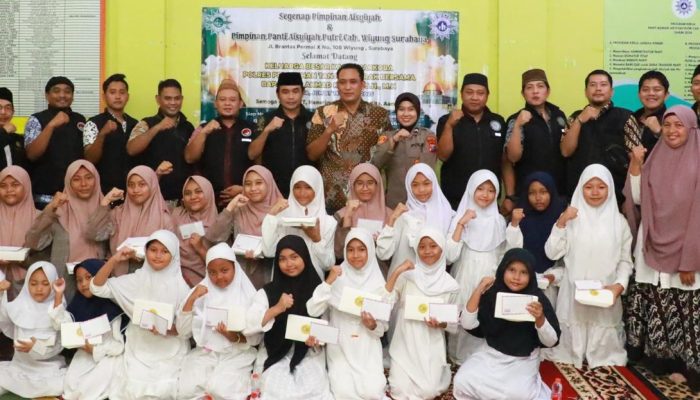 Polres Pelabuhan Tanjung Perak Gelar Buka Puasa Bersama dan Santuni 100 Anak Yatim