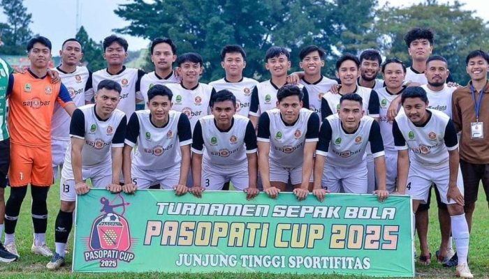 Tendangan Mendatar Usman Keberhasilan Eyin Purwamekar Gol Dimenit Ke-34 Babak Pertama