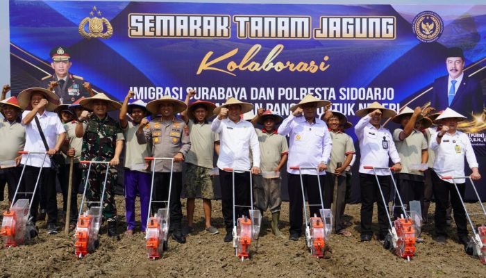 Bupati Sidoarjo Apresiasi Sinergi Imigrasi dan Polresta dalam “Semarak Tanam Jagung”
