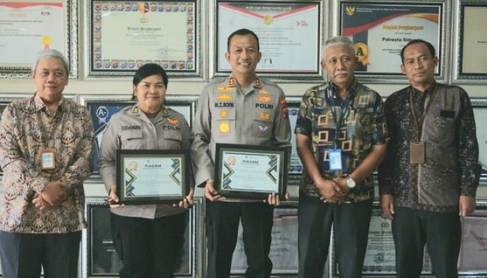 Polresta Sidoarjo Peroleh Dua Penghargaan Indikator Kinerja Pelaksanaan Anggaran Terbaik dari KPPN Sidoarjo