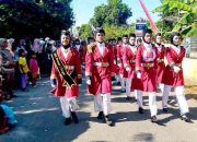 Ribuan Warga Meriahkan Lomba Gerak Jalan HUT ke-80 RI di Tulangan Sidoarjo