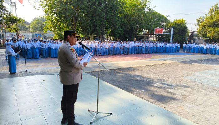 Polres Pelabuhan Tanjung Perak Laksanakan Cooling System, Himbau Pelajar Jauhi Aksi Demo Anarkis yang Rugikan Masa Depan