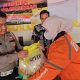 Samsat Surabaya Barat Bagikan Beras Murah SPHP Untuk Wajib Pajak