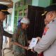 Kapolres Pasuruan Salurkan Bantuan Sosial untuk Warga Terdampak Puting Beliung di Kejayan