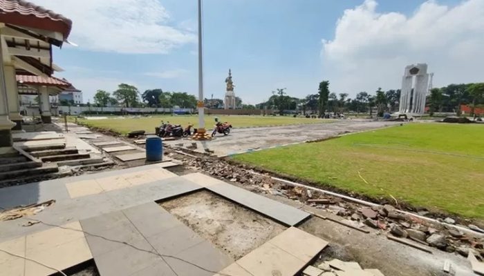 Pembangunan Proyek Revitalisasi Yang Ada di Alun Alun Sidoarjo Dana Nilainya Rp 24, 6 Miliar