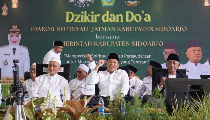 Bupati Sidoarjo bersama Ribuan Warga Berdoa Bersama untuk Bangsa
