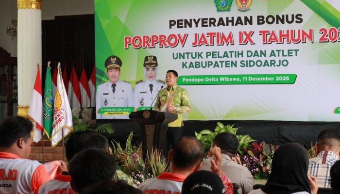 Serahkan Bonus Atlet Porprov IX, Bupati Subandi: Pemkab All Out Dukung Atlet Sidoarjo