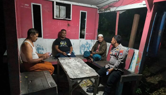 Polsek Baureno Sambangi Pos Kamling, Pererat Sinergi Dengan Warga