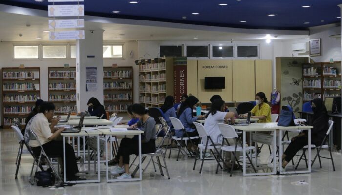 Kunjungan Perpustakaan Di Surabaya Capai 474 Ribu Sepanjang 2025, Dispusip Perkuat Layanan Keliling Dan Digital