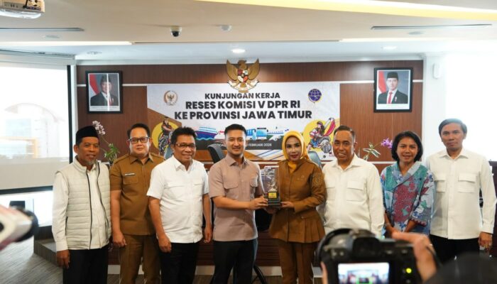 Wabup Sidoarjo Dan Sekdaprov Duduk Bersama Dengan Anggota DPR RI Komisi Bahas Percepatan Infrastruktur Dan Transportasi Di Jatim