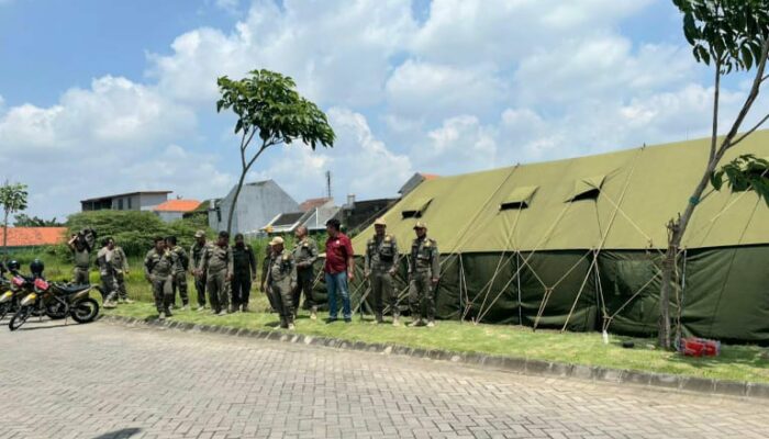 Satpol PP Sidoarjo Siaga 24 Jam di Perbatasan Perumahan MC–MR (Mutiara City–Mutiara Regency)