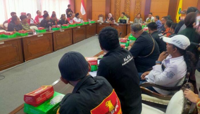 Lakon Islah di Opsroom: Antara Retorika “Omon-Omon” dan Tembok Birokrasi Sidoarjo