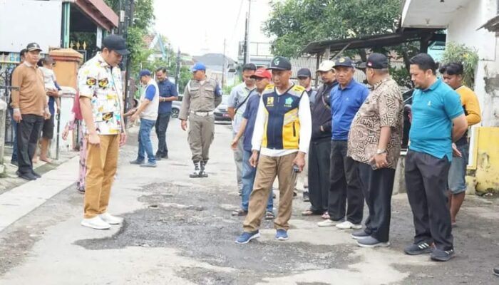 Bupati Sidoarjo Terus Keliling Memastikan Perbaikan Jalan Berjalan Maksimal