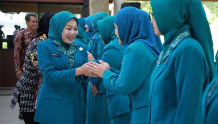 Lantik 18 Ketua TP PKK Kecamatan, Ketua TP PKK Kabupaten Perkuat Peran PKK sebagai Mitra Strategis Pembangunan