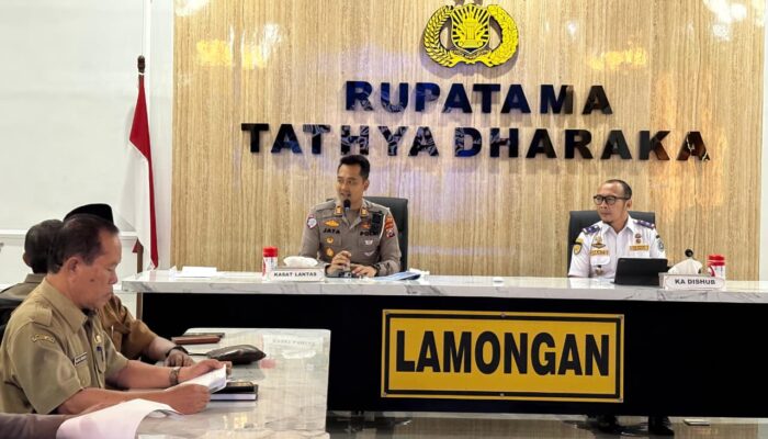 Polres Lamongan Atensi Perlintasan Kereta Api Sebidang Jelang Operasi Ketupat Semeru 2026