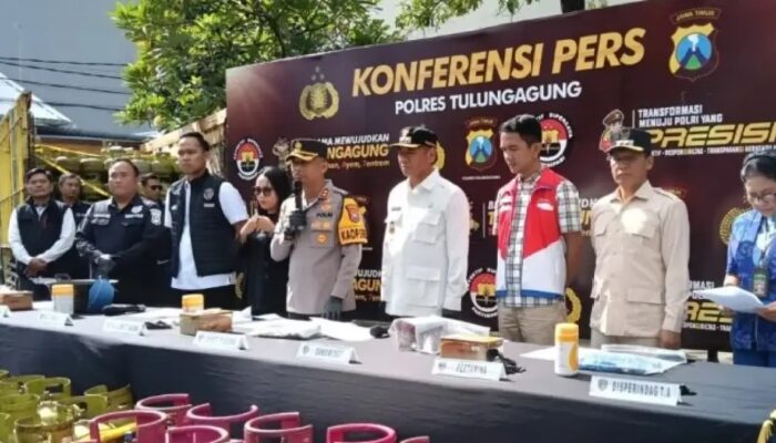 Polres Tulungagung Tangkap Para Pelaku Pengoplosan Tabung Gas 3KG