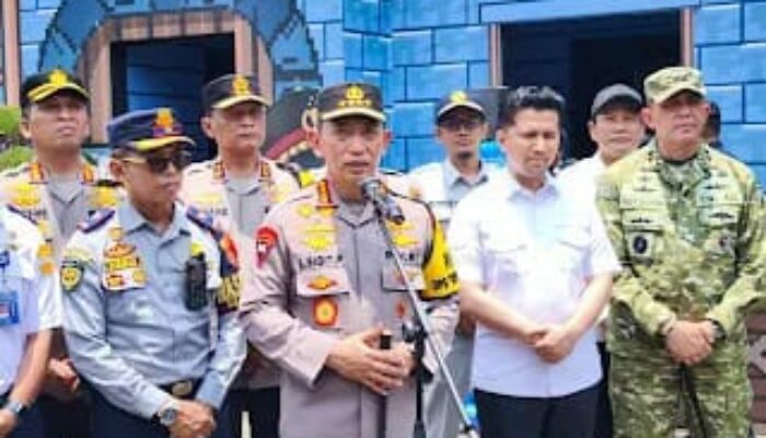 Kapolri Tinjau Terminal Purabaya, Pesan ke Sopir Bus agar Menjaga Keselamatan Pemudik