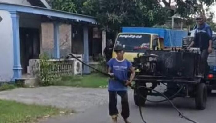 Dinas PUPR kabupaten Nganjuk Laksanakan Kontruksi Perbaikan Jalan Sugih Waras – Bandung Kecamatan Prambon