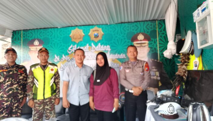 Bersinergi Bersama Dinas Kesehatan kabupaten Kediri Posko Mudik Area Kandangan Kondusif .