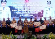 141 PNS Kabupaten Sidoarjo Terima SK Purna Tugas