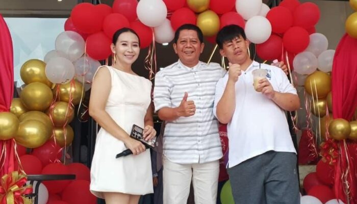 Wakil Ketua DPRD Purwakarta Menyaksikan Grand Opening Sinar Home Living Pusat Furnitur Terlengkap