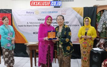 Rotary Club Surabaya Kaliasin Berikan Penghargaan Vocational Award kepada Owner Mirota, Sosok Inspiratif Kartini Masa Kini