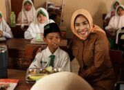 Wabup Sidoarjo Apresiasi Siswa MI Darussalam Sugihwaras yang Suratnya Dibaca Presiden Prabowo