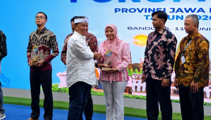 Solusi Bangun Indonesia Raih Penghargaan di Forum CSR Jawa Barat 2026