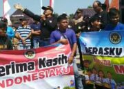 Ribuan Warga Blitar Gelar Aksi Damai Dukung Program Makan Bergizi Gratis