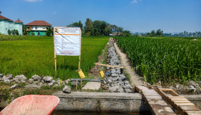 Terapkan Sistem Swakelola, Proyek Irigasi P3-TGAI Desa Jatinom Blitar Tembus Progres 30 Persen